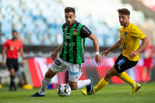 GAIS Mervan Celik och Jönköpings Moustafa Zeidan