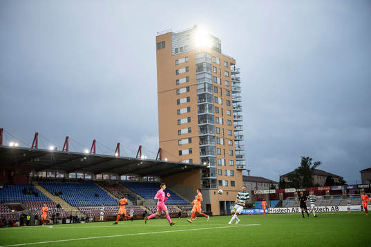 AFC Eskilstunas målvakt Wille Jakobsson och Västerås