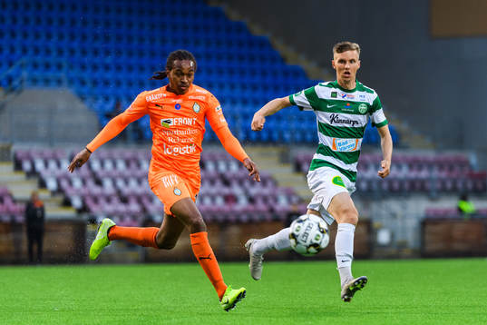 AFC Eskilstunas Francis Jno-Baptiste och Västerås Samuel