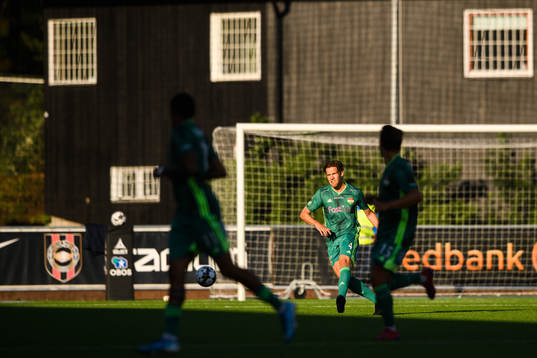 Dalkurds Johan Stenbergunder fotbollsmatchen i Superettan