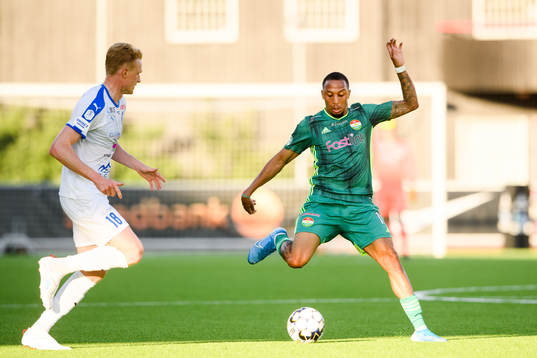 Akropolis Nicklas Maripuu och Dalkurds Willie Clemons