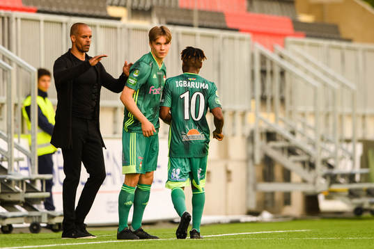 Byte mellan Dalkurds Gustav Berggren och John Junior