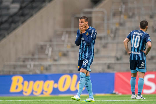 Djurgårdens Erik Berg deppar