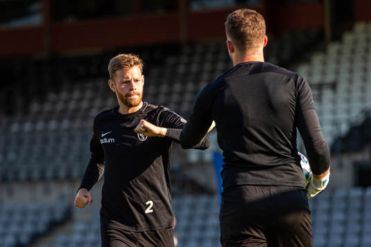 Landskronas Jesper Lernesjö och målvakt Carl Lindell