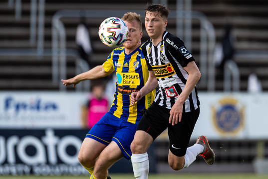 Eskilsminnes Jonatan Persson och Landskronas Kevin Jensen