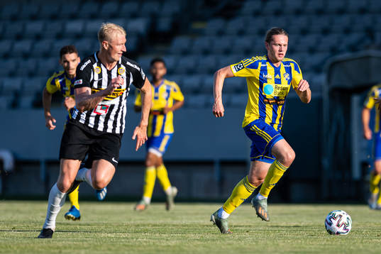 Landskronas Viktor Wihlstrand och Eskilsminnes Jesper