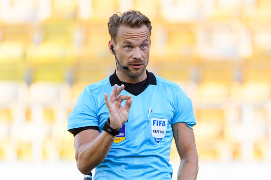 Domare Kristoffer Karlsson