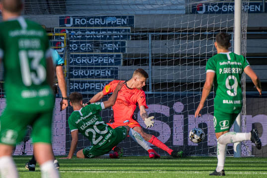 Hammarbys Alexander Kacaniklic gör 1-2 bakom Elfsborgs