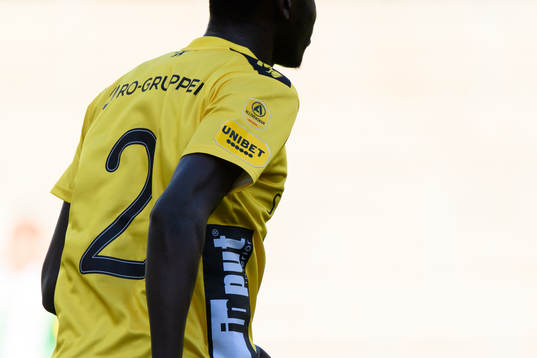 Elfsborgs Joseph Okumu rygg