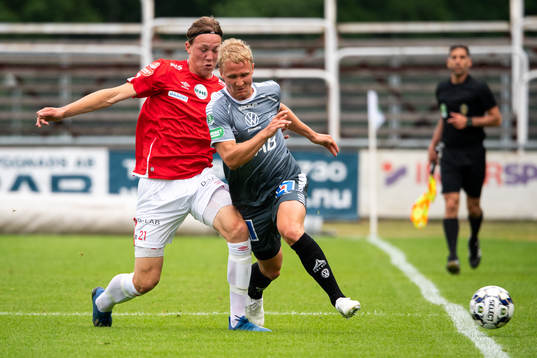 Degerfors Adam Carlén och Brages Andre Kamp
