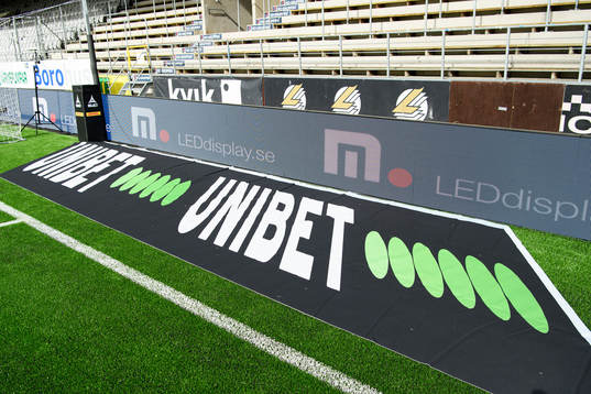 Unibets reklam på kortsidan