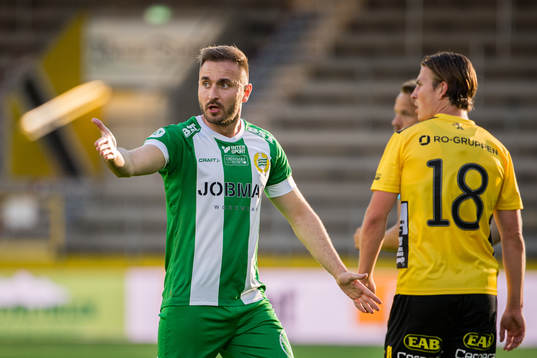Hammarbys Muamer Tankovic reagerar
