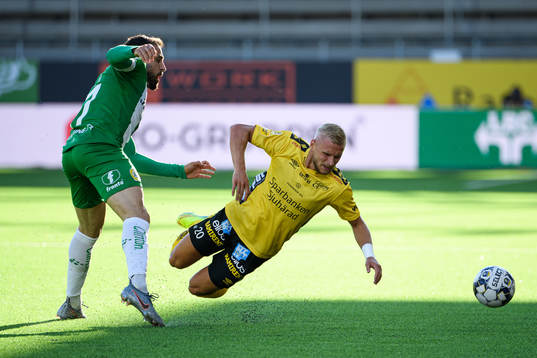 Elfsborgs Simon Strand och Hammarbys Abdul Khalili