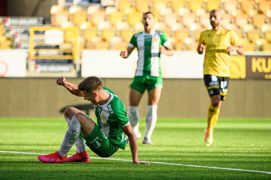 Hammarbys Alexander Kacaniklic jublar