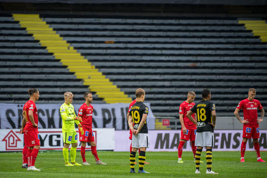 Spelarna samlas
