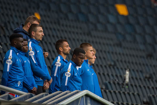 IFK Norrköpings spelare på bänken