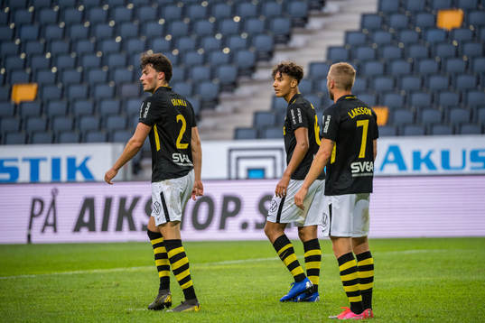 s Daniel Granli, Robin Tihi och Sebastian Larsson deppar