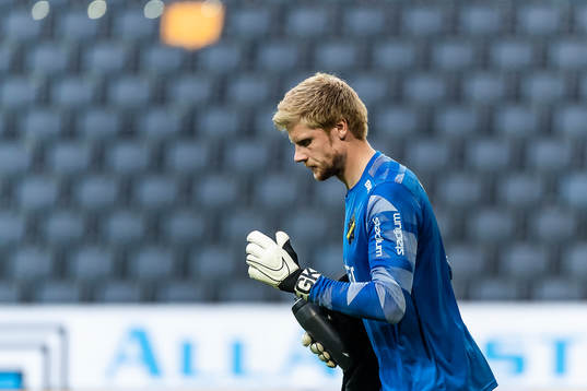 s målvakt Jacob Haugaard deppar