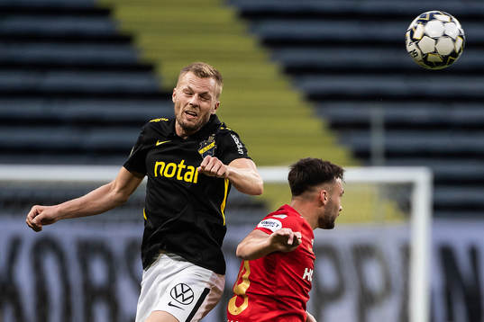 s Sebastian Larsson och IFK Norrköpings Sead Haksabanovic