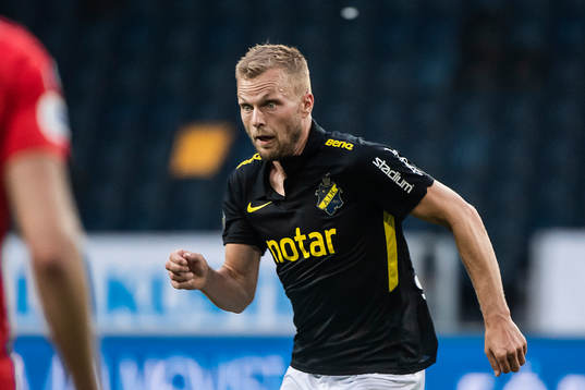 s Sebastian Larsson