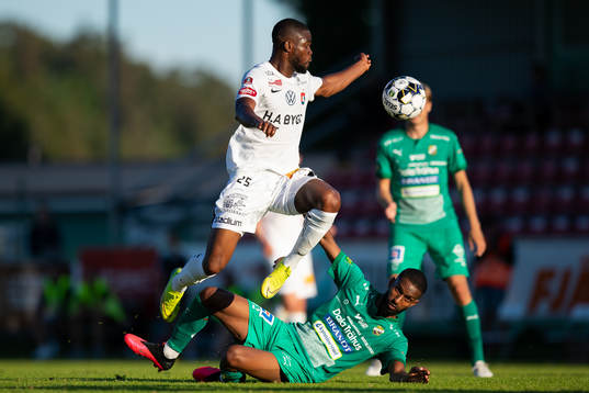 Örgrytes Abdul Razak och Ljungskiles Mirad Garza
