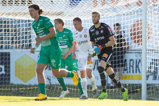 Örgrytes målvakt Fredrik Andersson