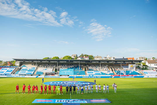 The players of Brann and Haugesund