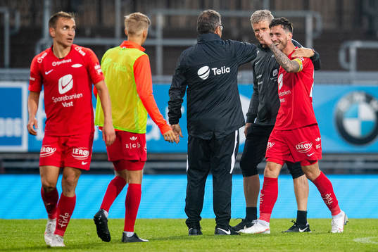 Lars Arne Nilsen, head coach of Brann, and Daniel Alexander