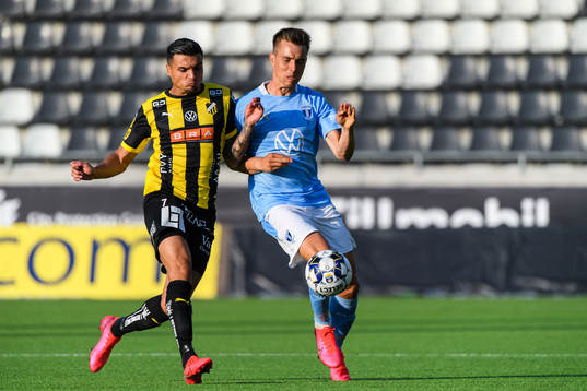 Häckens Ahmed Yasin och Malmö FFs Jonas Knudsen