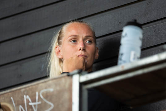 Göteborgs Stina Blackstenius på läktaren