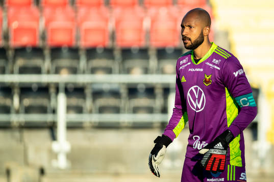 Österunds målvakt Aly Keita