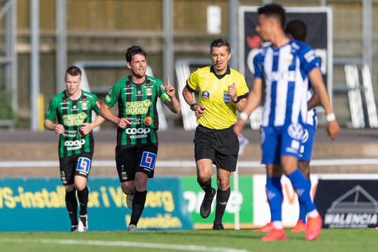 Varbergs Robin Tranberg jublar