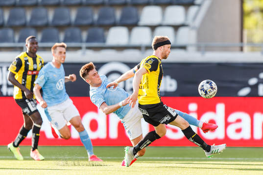 Malmö FFs Tim Prica och Häckens Rasmus Lindgren