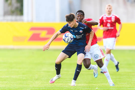 Helsingborgs Armin Gigovic och Kalmars York Rafael