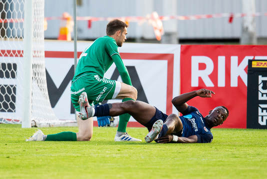 Kalmars målvakt Lucas Hägg-Johansson och Helsingborgs