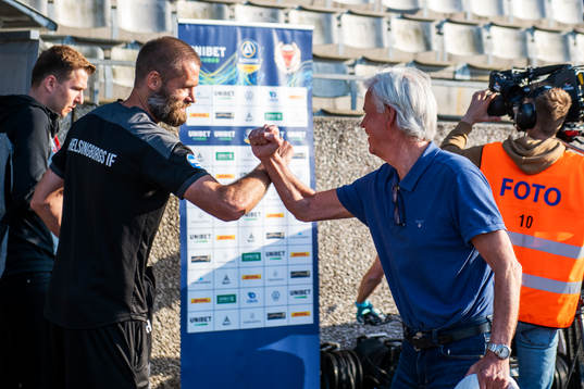 Kalmars tränare Nanne Bergstrand och Helsingborgs tränare