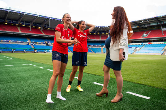 Caroline Graham Hansen and Ingrid Moe Wold of the Norwegian