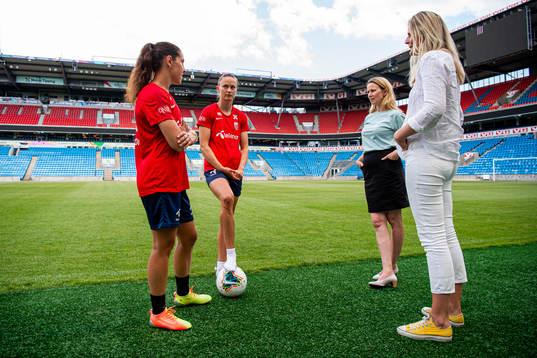 Ingrid Moe Wold and Caroline Graham Hansen of the Norwegian