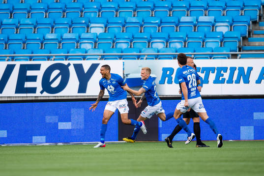 Ohikhuaeme "Ohi" Omoijuanfo of Molde celebrates