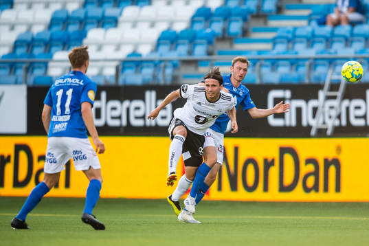 Anders Trondsen of Rosenborg and Fredrik Aursnes of Molde