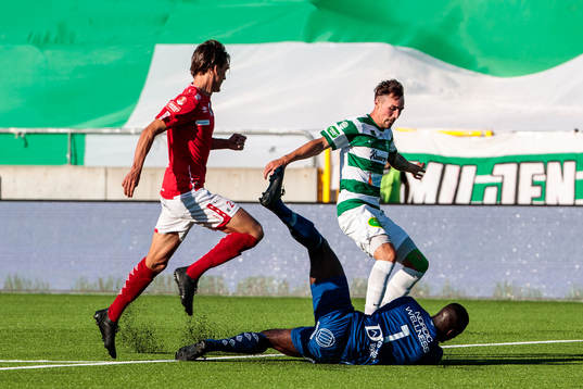 Degerfors Gustav Granath, målvakt Ismael Diawara och