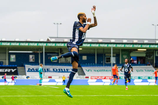 Amahl William D'Vaz Pellegrino of Kristiansund celebrates