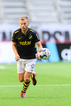 s Sebastian Larsson