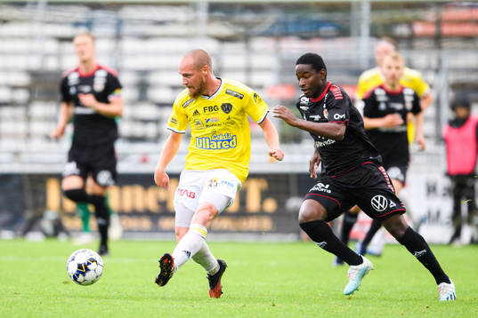 Falkenbergs Christoffer Carlsson och Kalmars York Rafael