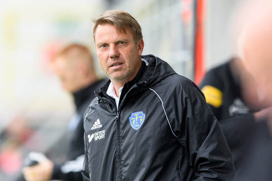 Falkenbergs tränare Hasse Eklund före fotbollsmatchen i