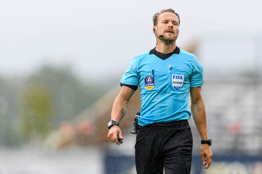 Domare Kristoffer Karlsson