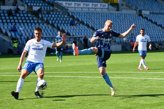 Djurgårdens Kalle Holmberg och IFK Norrköpings Rasmus