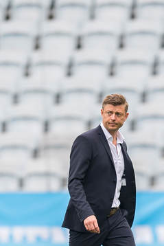 Malmö FFs tränare Jon Dahl Tomasson deppar