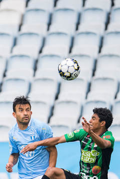Malmö FFs Behrang Safari och Varbergs Keanin Ayer Boya