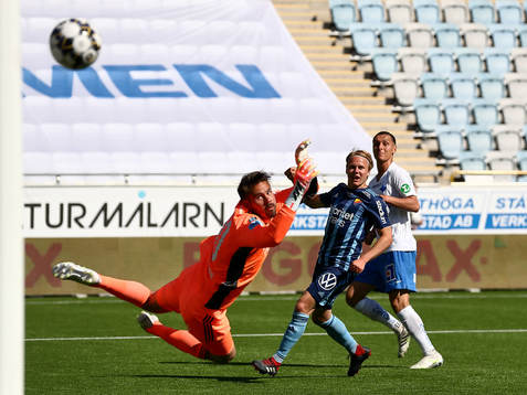 Mål 3-0 av IFK Norrköpings Jonathan Levi förbi